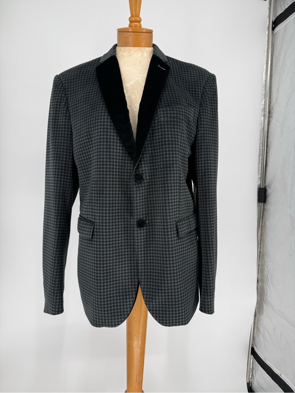 VTG Men’s Velvet Blue & Black Checked Blazer by Berry Adams sz 52